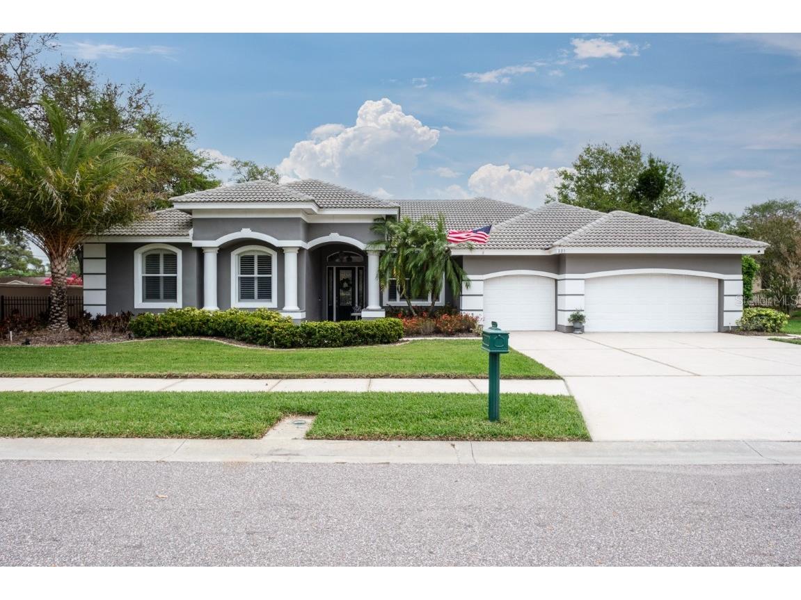 227 Highland Woods Drive Safety Harbor FL 34695 U8235331 image1