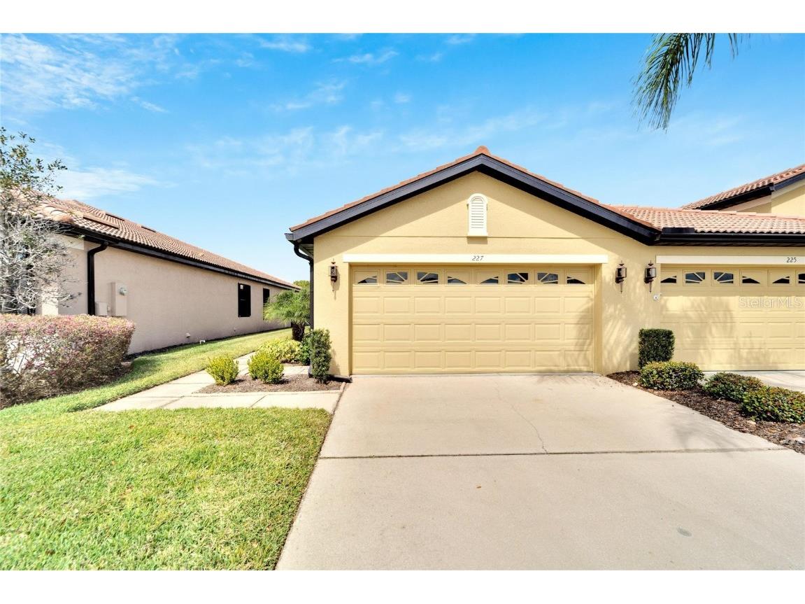 227 Mystic Falls Drive Apollo Beach FL 33572 T3509490 image1