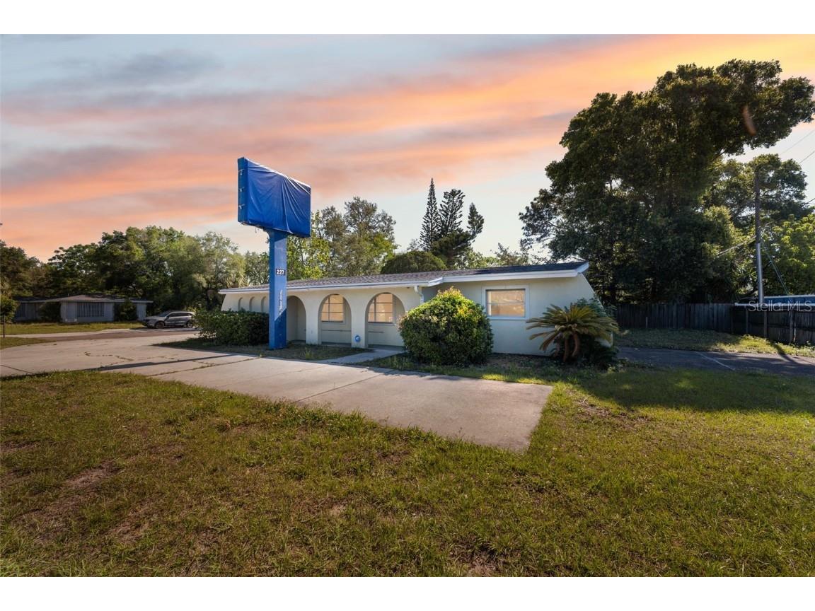 227 N Belcher Road Clearwater FL 33765 U8238567 image1