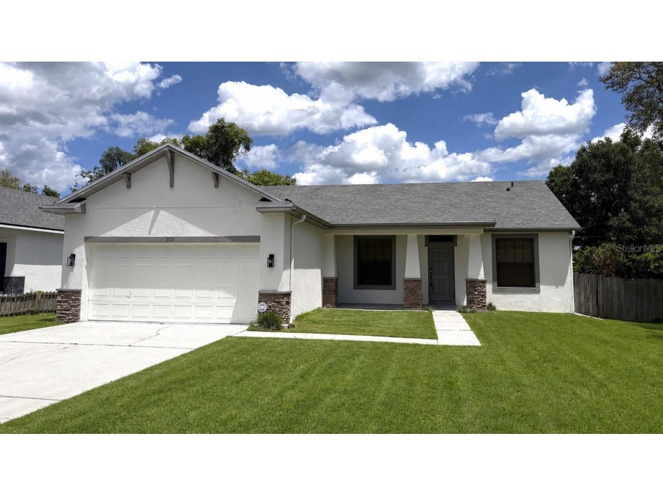 227 N Julia Avenue Deland FL 32720 O6398615 image1