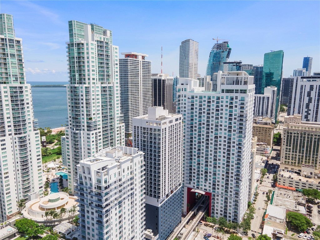 227 NE 2nd Street #2201 Miami FL 33132 O6194370 image1