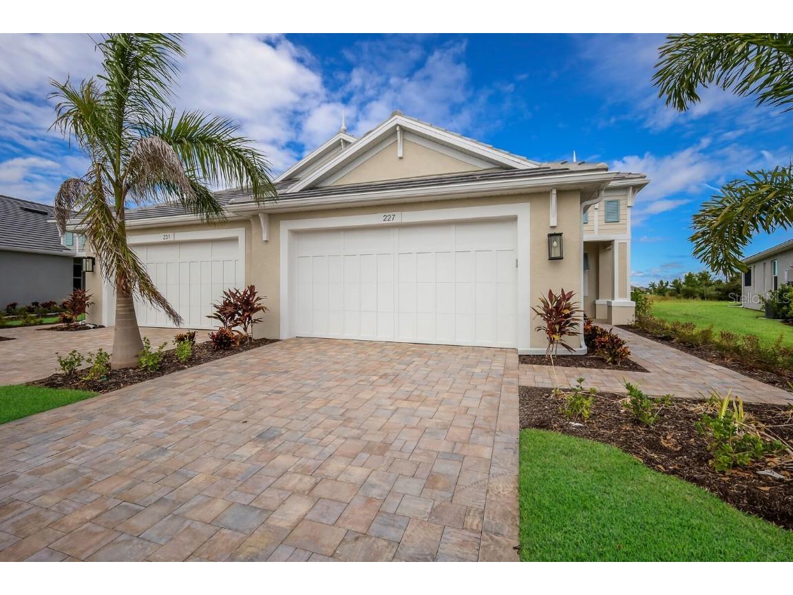 227 Okeeffe Circle Bradenton FL 34212 A4600214 image1
