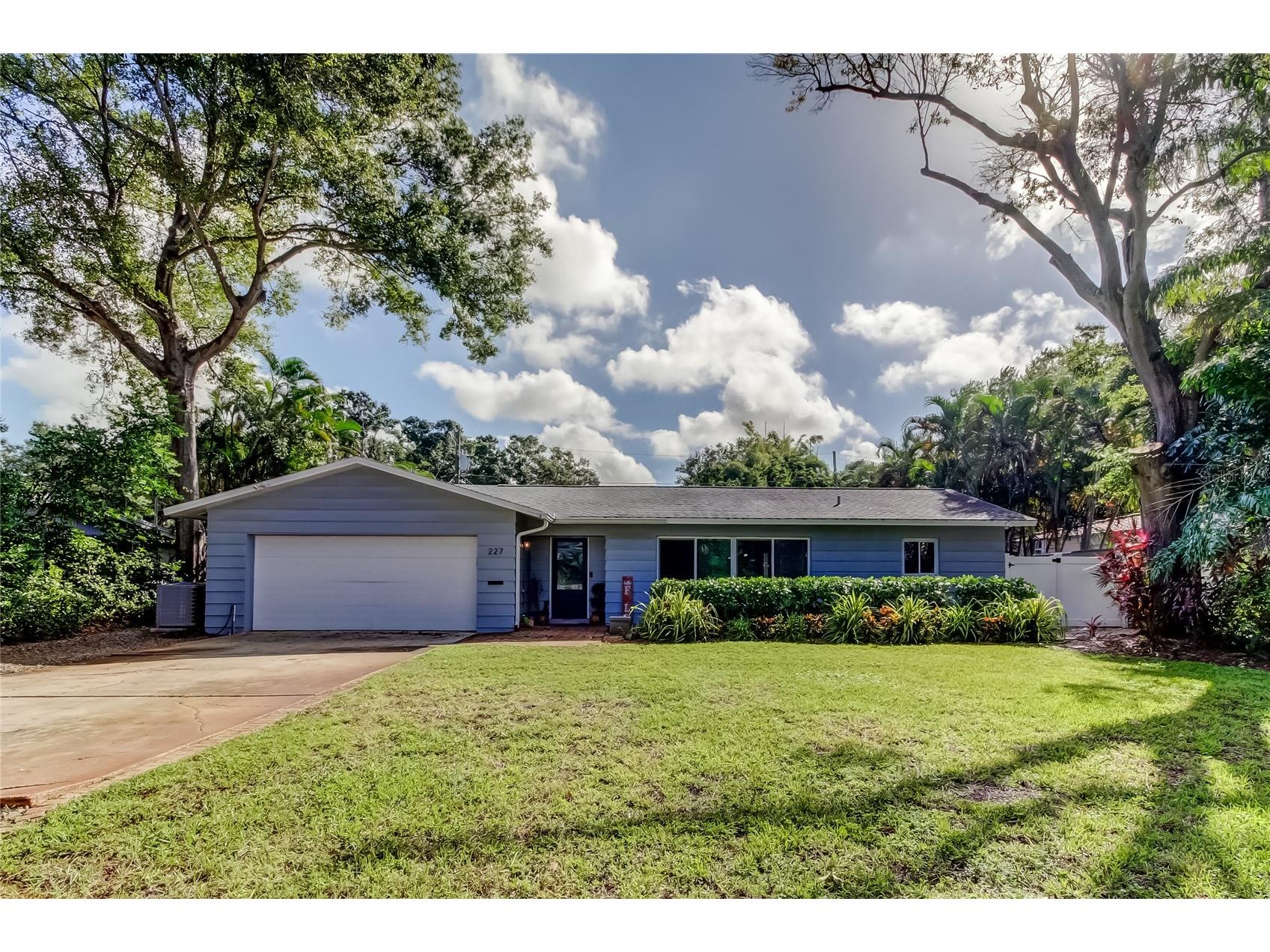 227 Palm Lane N Saint Petersburg FL 33710 TB8435722 image1