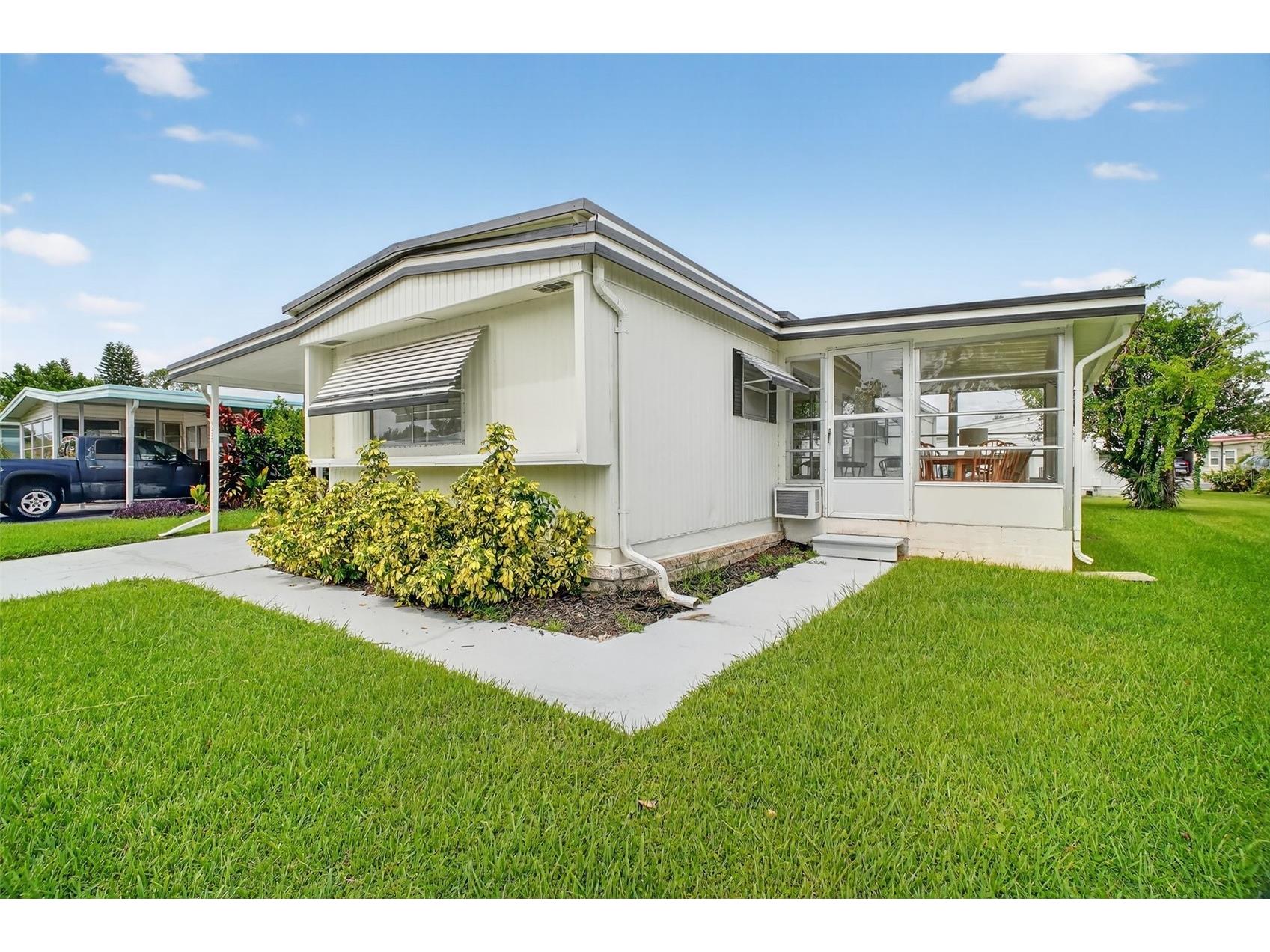 227 Paradise S Leesburg FL 34788 O6344748 image2