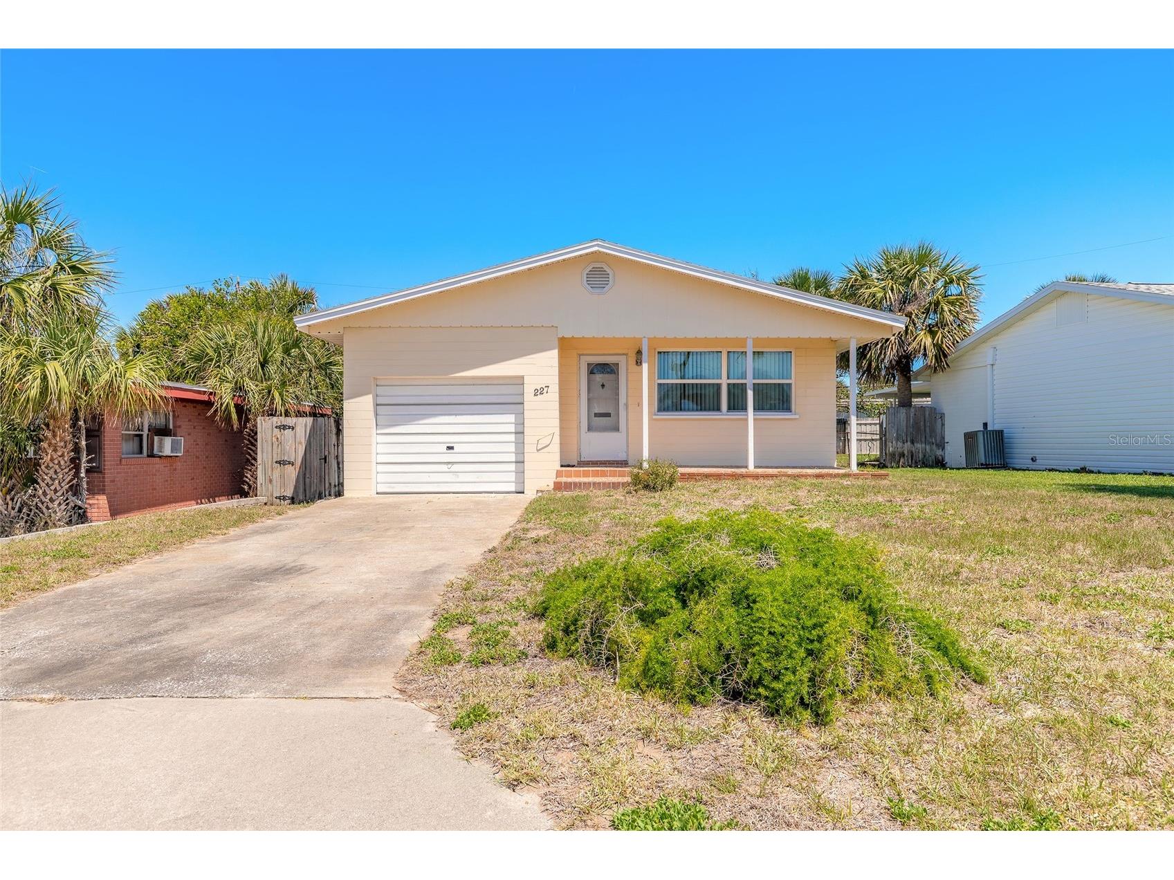 227 Ponce De Leon Drive Ormond Beach FL 32176 V4948724 image1