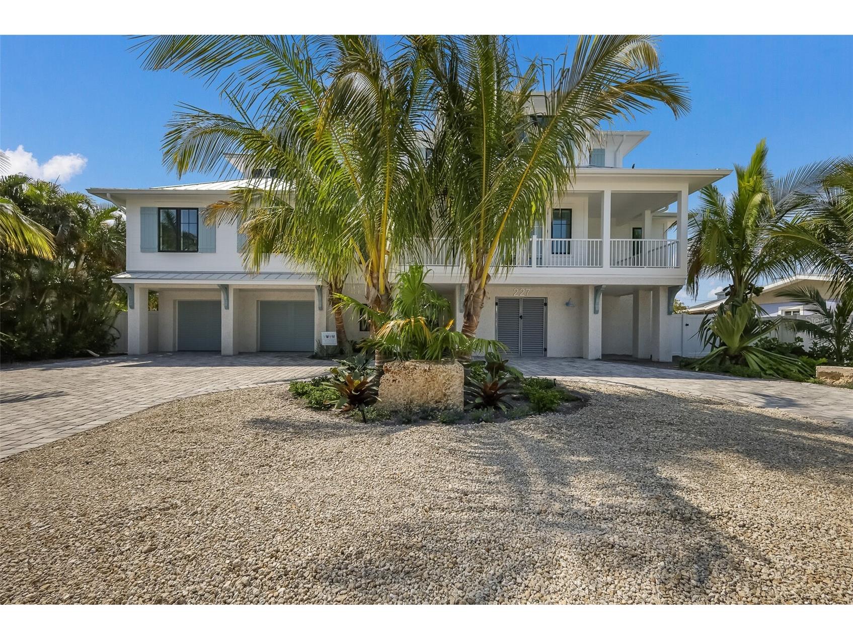 227 S Harbor Drive Holmes Beach FL 34217 A4684262 image1