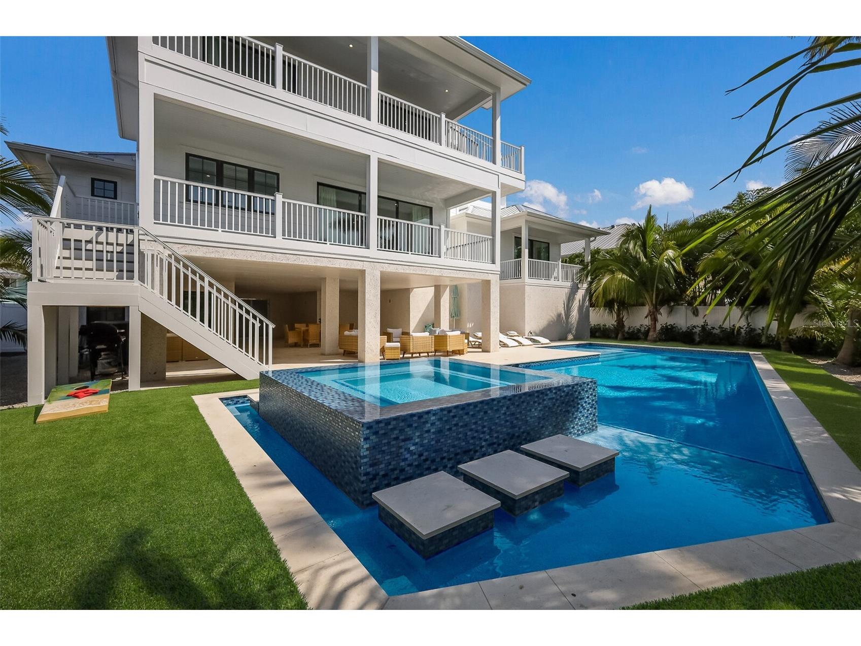 227 S Harbor Drive Holmes Beach FL 34217 A4684262 image3