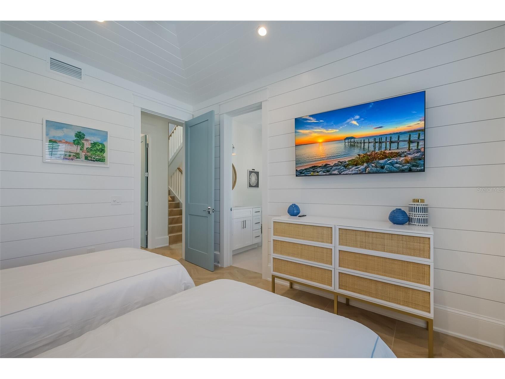 227 S Harbor Drive Holmes Beach FL 34217 A4684262 image35