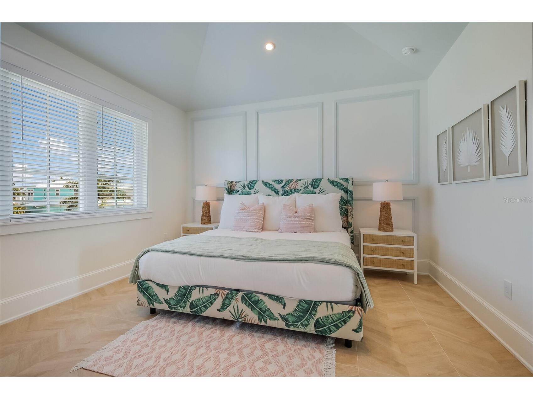 227 S Harbor Drive Holmes Beach FL 34217 A4684262 image36
