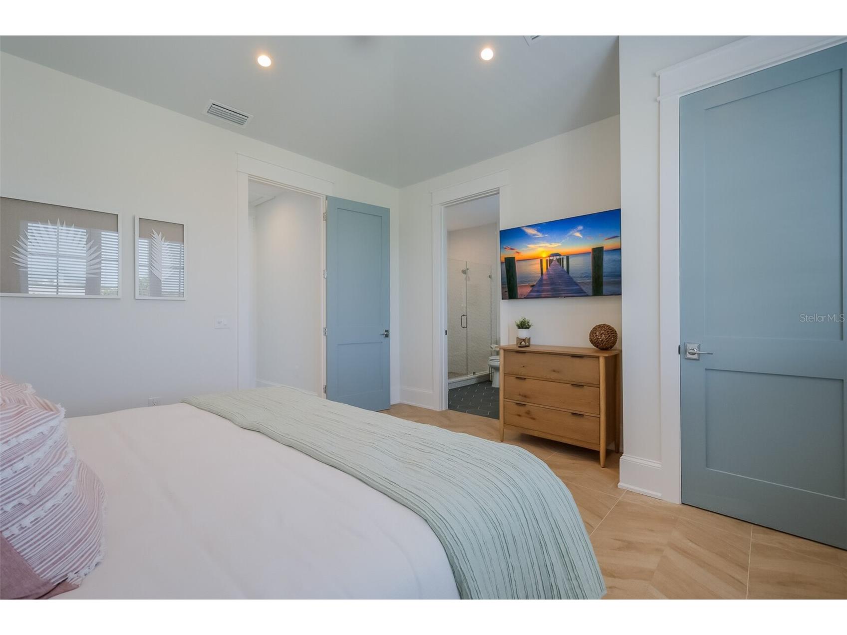 227 S Harbor Drive Holmes Beach FL 34217 A4684262 image37