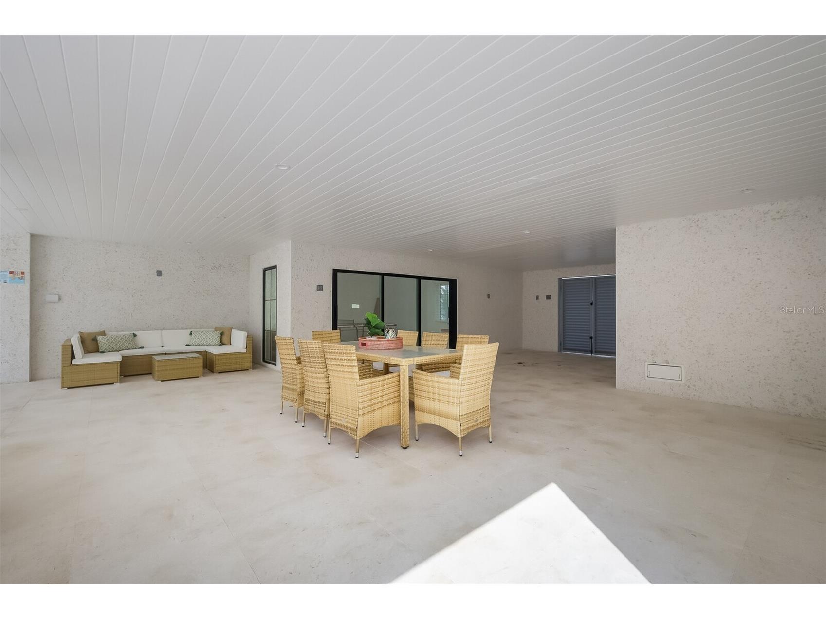 227 S Harbor Drive Holmes Beach FL 34217 A4684262 image47