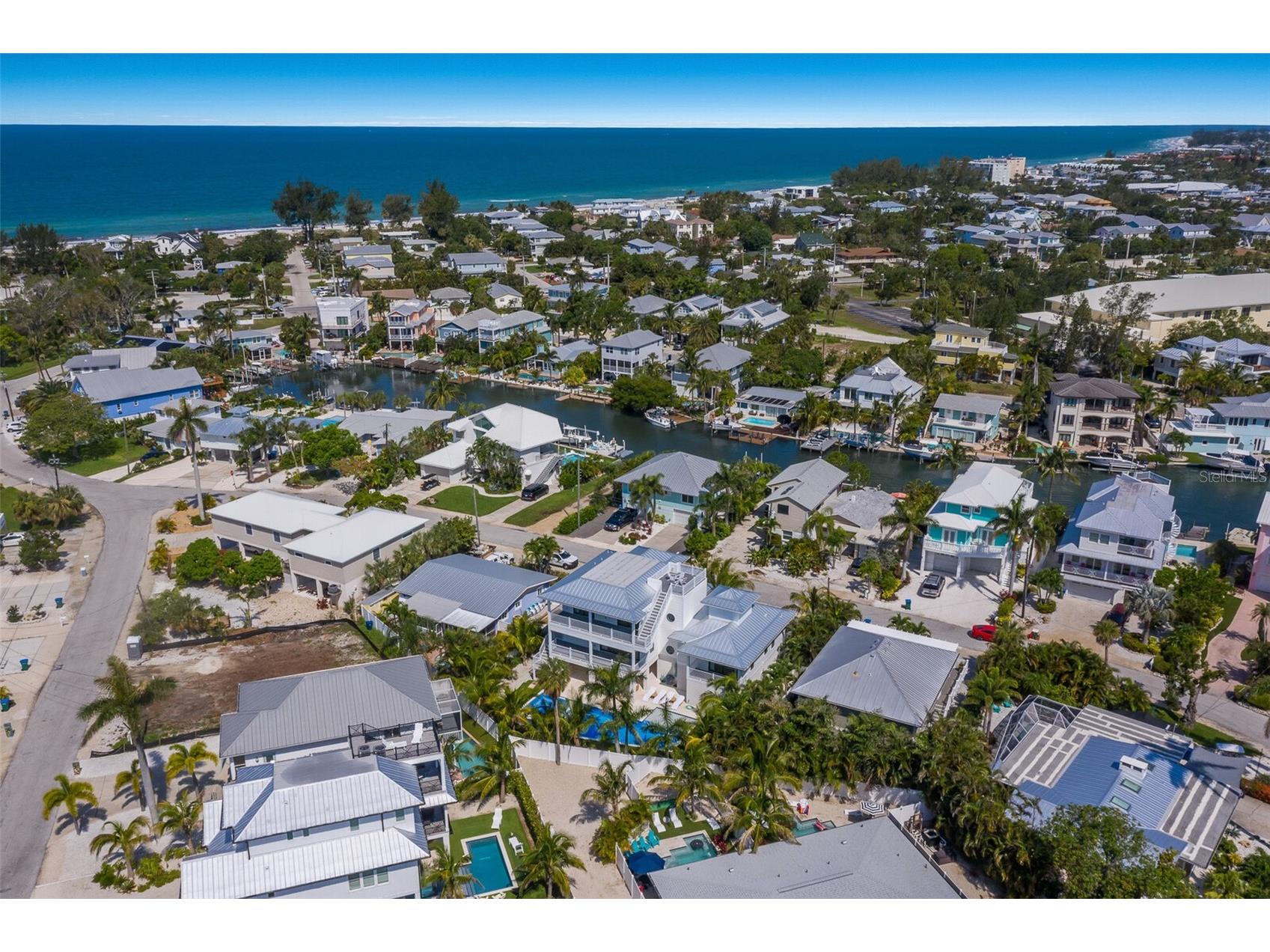 227 S Harbor Drive Holmes Beach FL 34217 A4684262 image61
