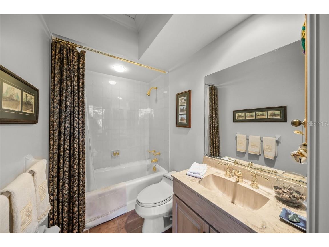 227 Saint James Park Osprey FL 34229 A4635743 image29