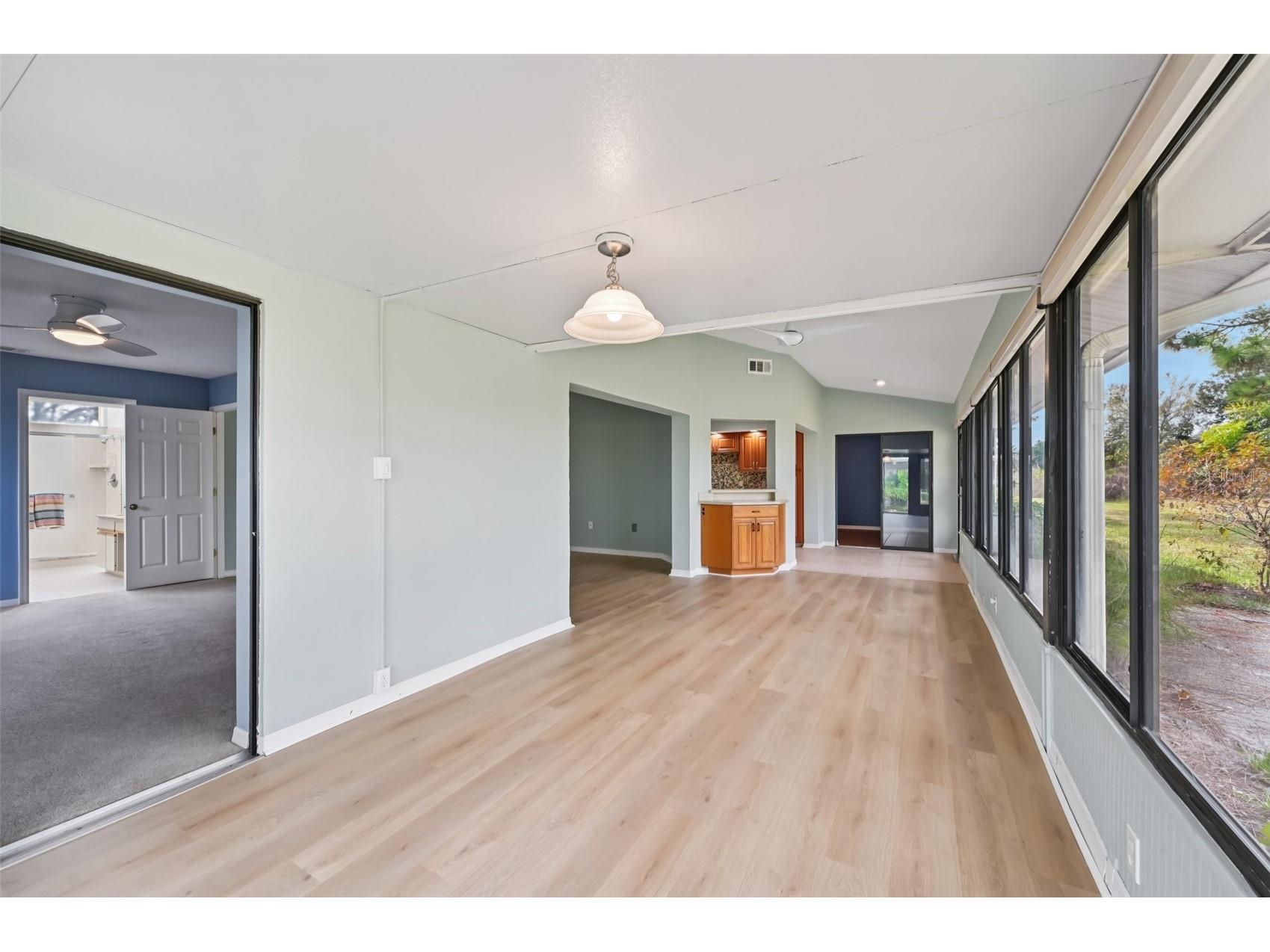 227 Southampton Drive #289 Venice FL 34293 A4677192 image18