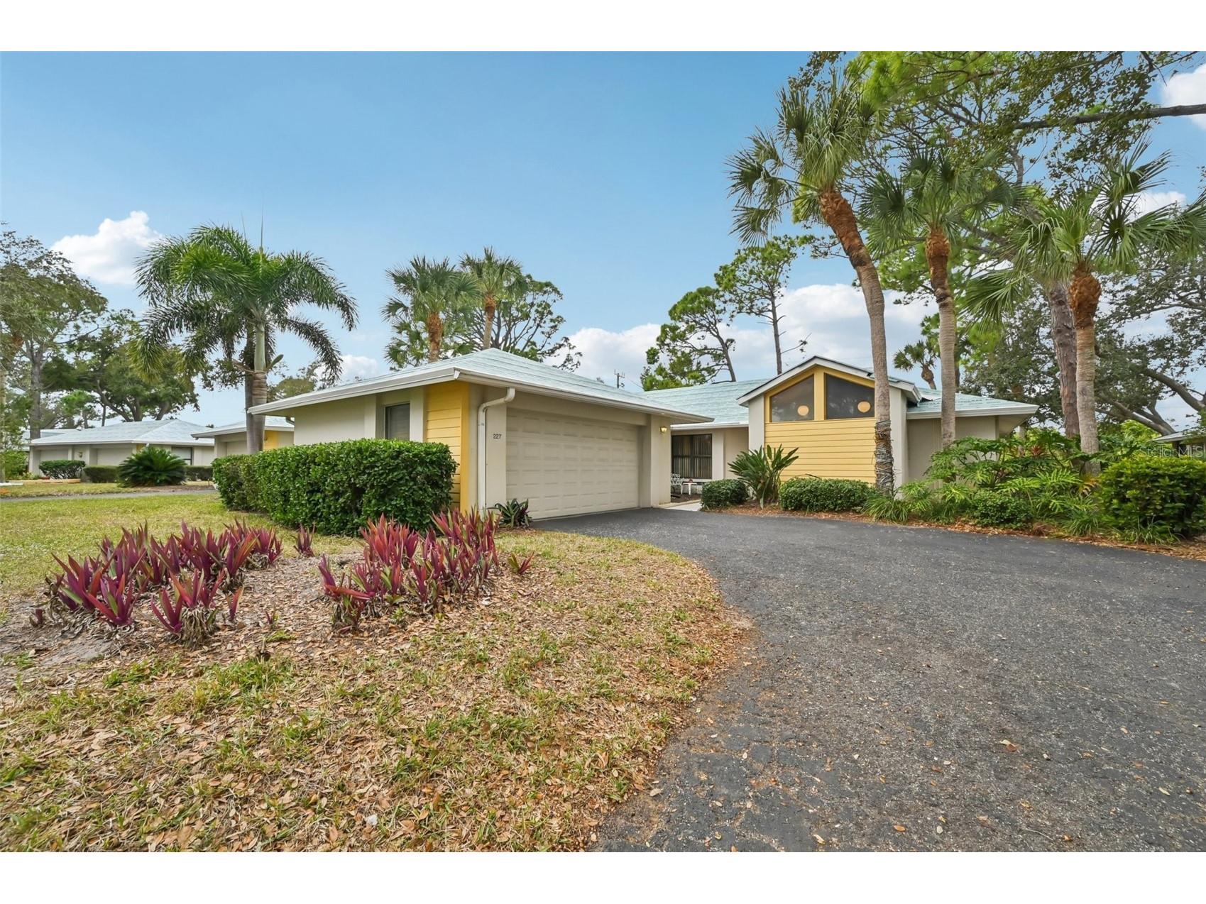227 Southampton Drive #289 Venice FL 34293 A4677192 image3