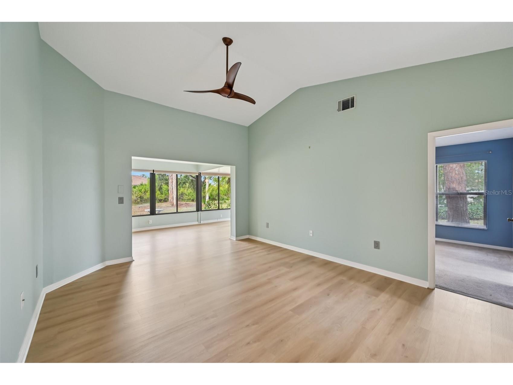 227 Southampton Drive #289 Venice FL 34293 A4677192 image7