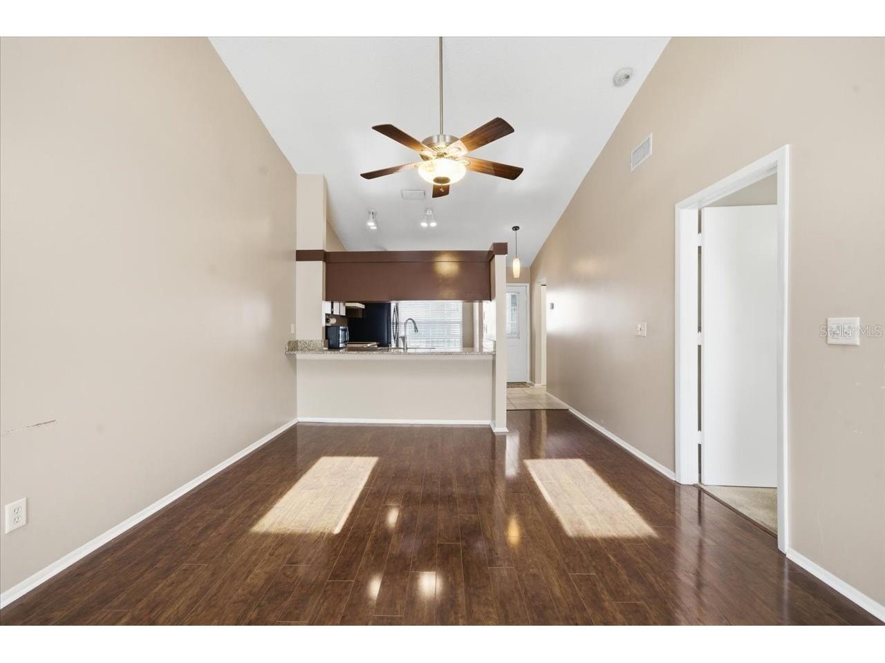 227 Sun Vista Court S Treasure Island FL 33706 TB8496001 image15