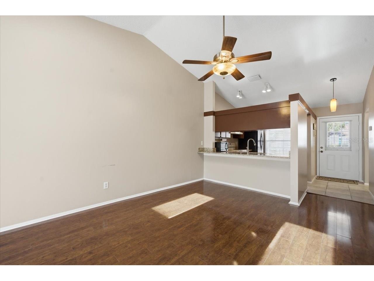 227 Sun Vista Court S Treasure Island FL 33706 TB8496001 image9