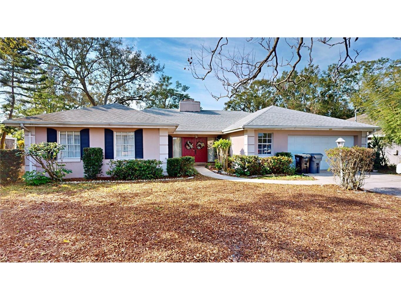 227 W Lake Ina Drive Winter Haven FL 33884 P4933427 image1