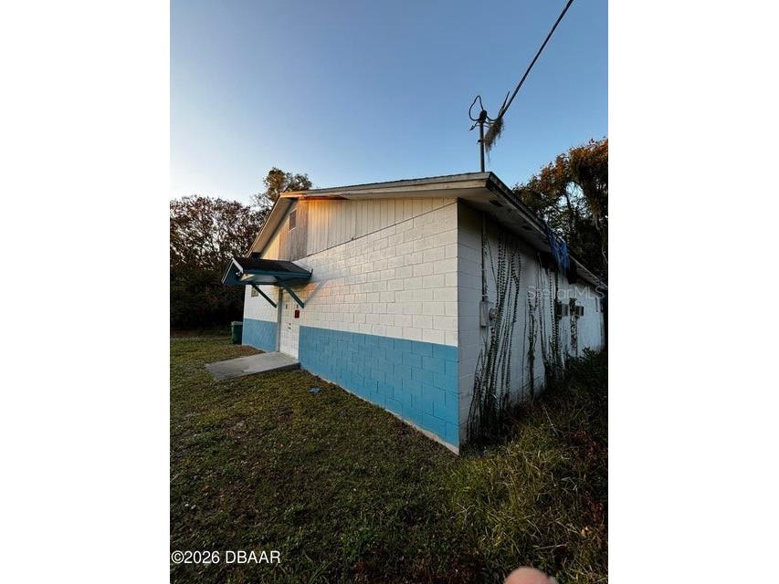 227 W Voorhis Avenue Deland FL 32720 V4947845 image5