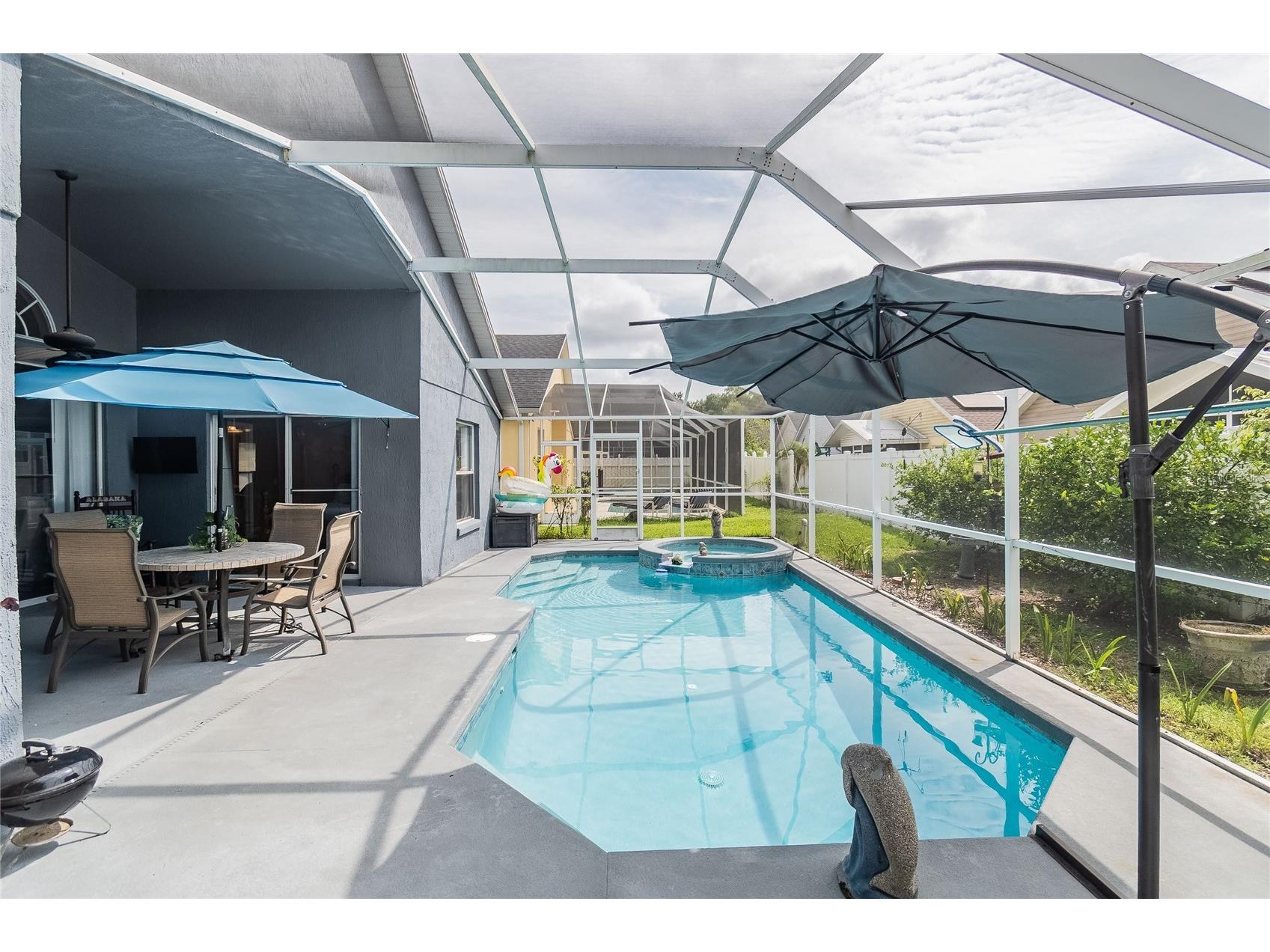 227 Whittier Street Davenport FL 33896 L4962055 image2