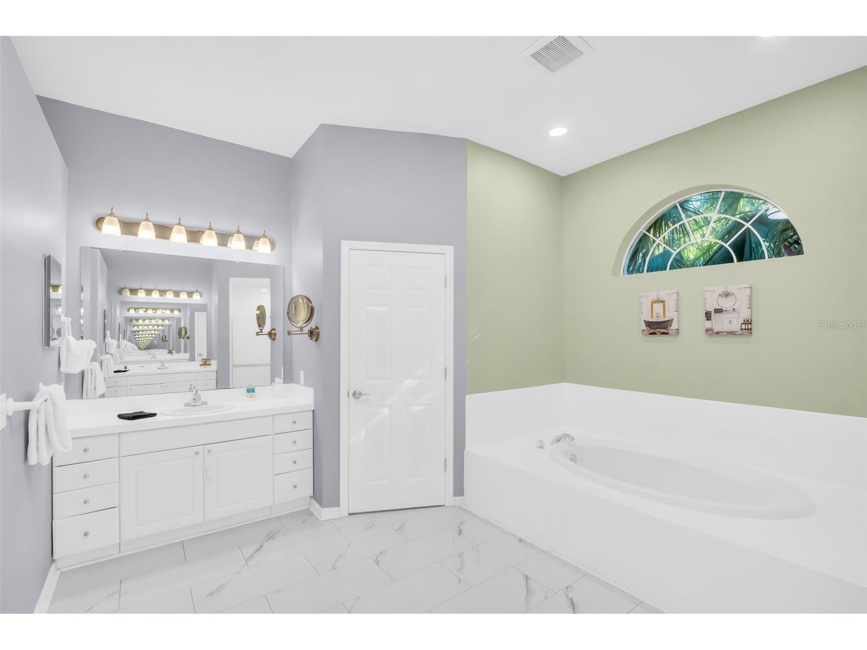 2270 Barbara Drive Clearwater FL 33764 TB8516901 image40