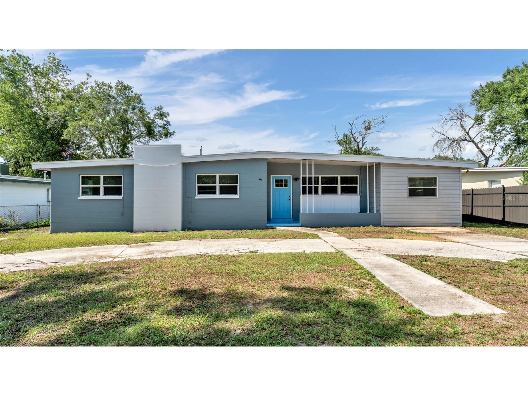 2270 S Crystal Lake Drive Lakeland FL 33801 L4962335 image1