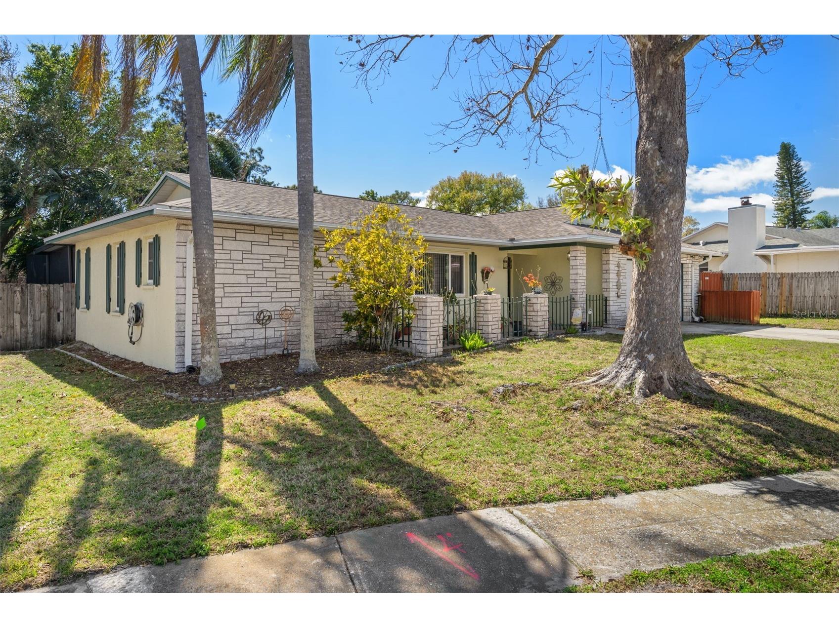 2271 Republic Drive Dunedin FL 34698 W7883291 image3