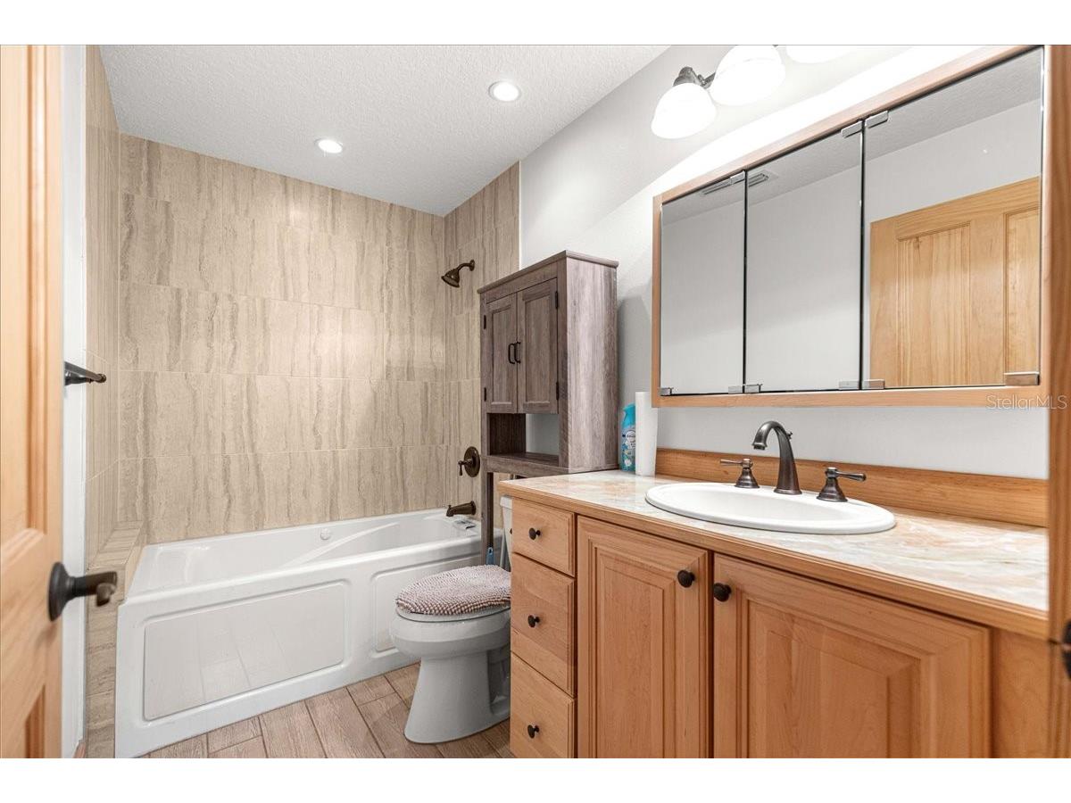 2271 SE 147th Avenue Morriston FL 32668 OM722489 image36