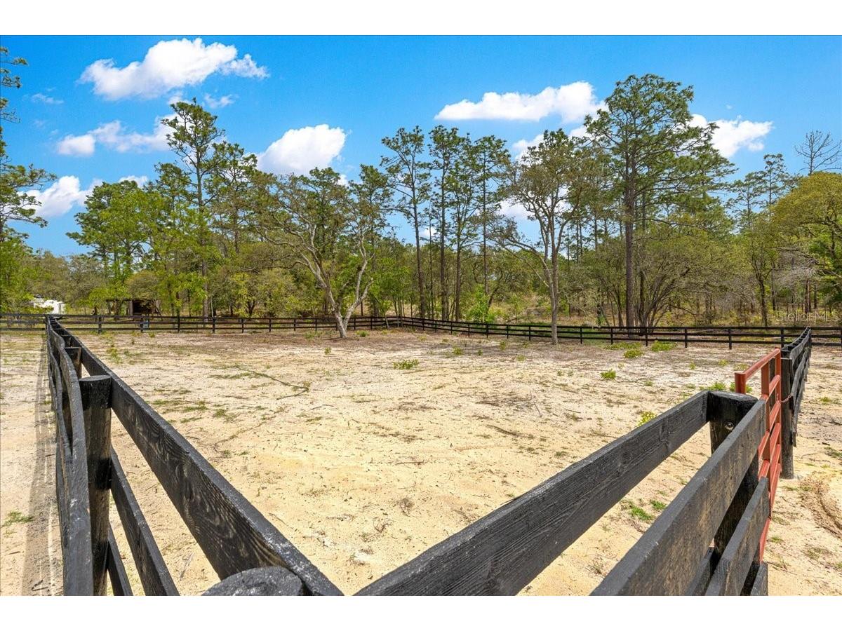 2271 SE 147th Avenue Morriston FL 32668 OM722489 image48