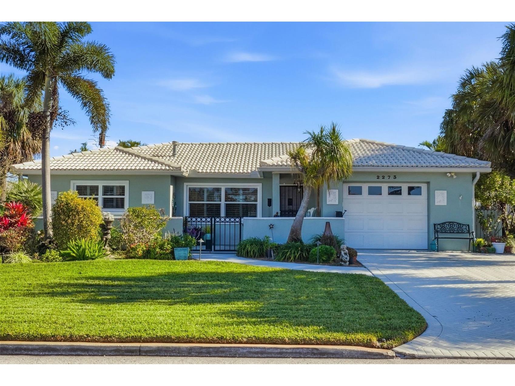 2273 W Vina Del Mar Boulevard Saint Pete Beach FL 33706 TB8475607 image1