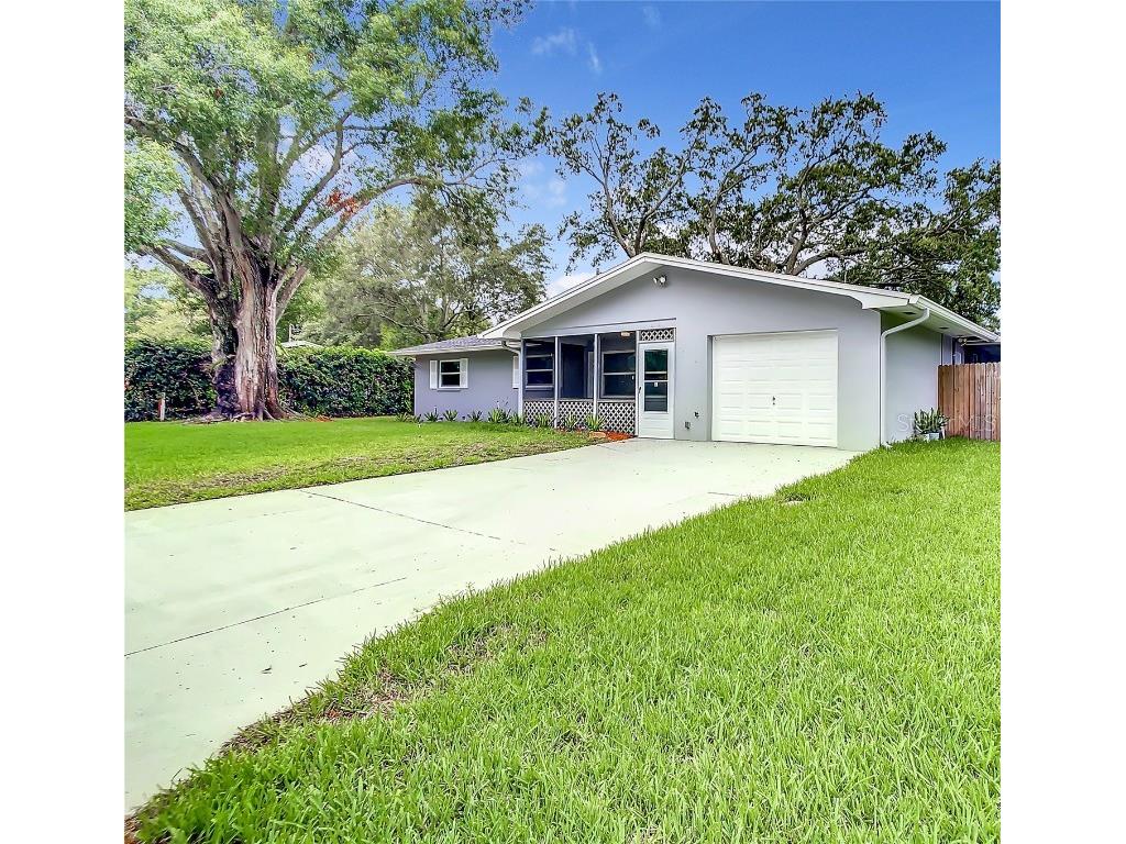 2274 Manor Court Clearwater FL 33763 U8230576 image1