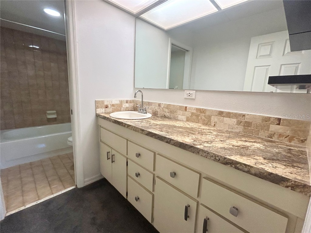 2275 62nd Avenue N #101 Saint Petersburg FL 33702 TB8455270 image13