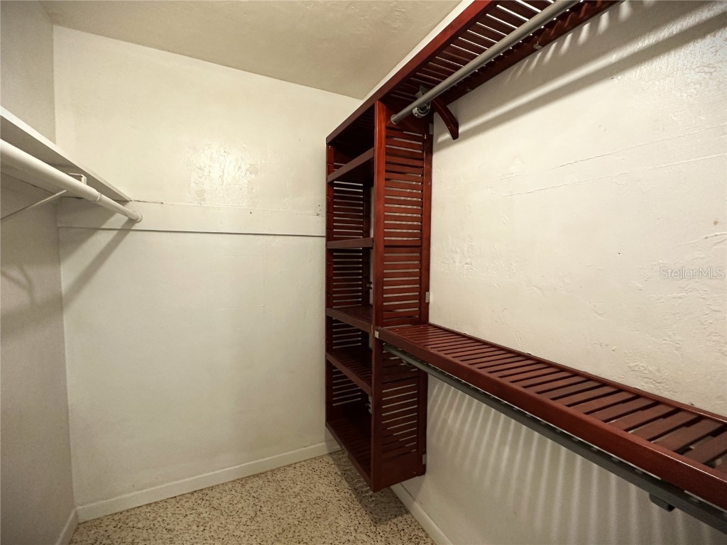 2275 Hawthorne Street Sarasota FL 34239 A4671438 image22