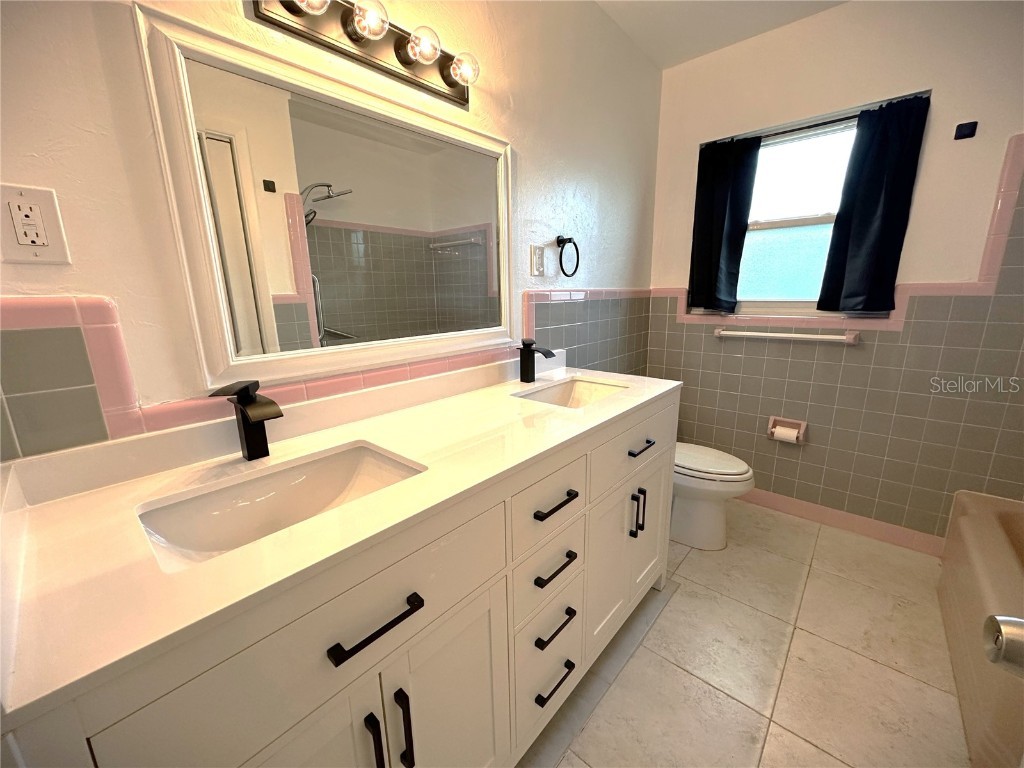 2275 Hawthorne Street Sarasota FL 34239 A4671438 image4