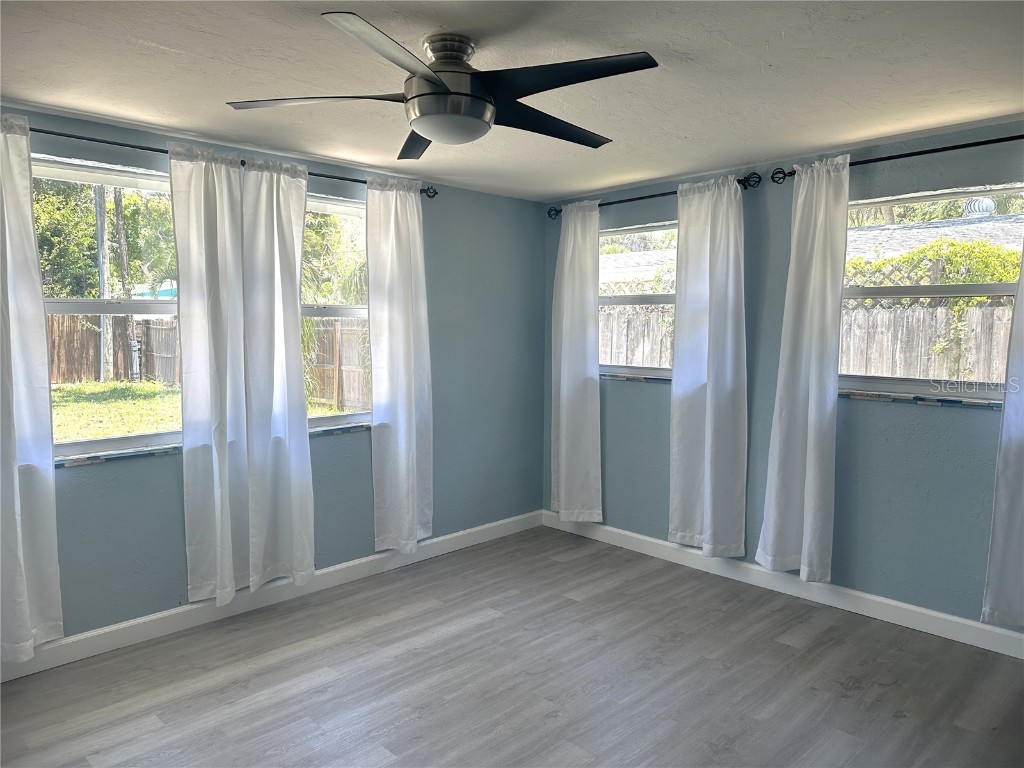 2275 Hawthorne Street Sarasota FL 34239 A4671438 image7