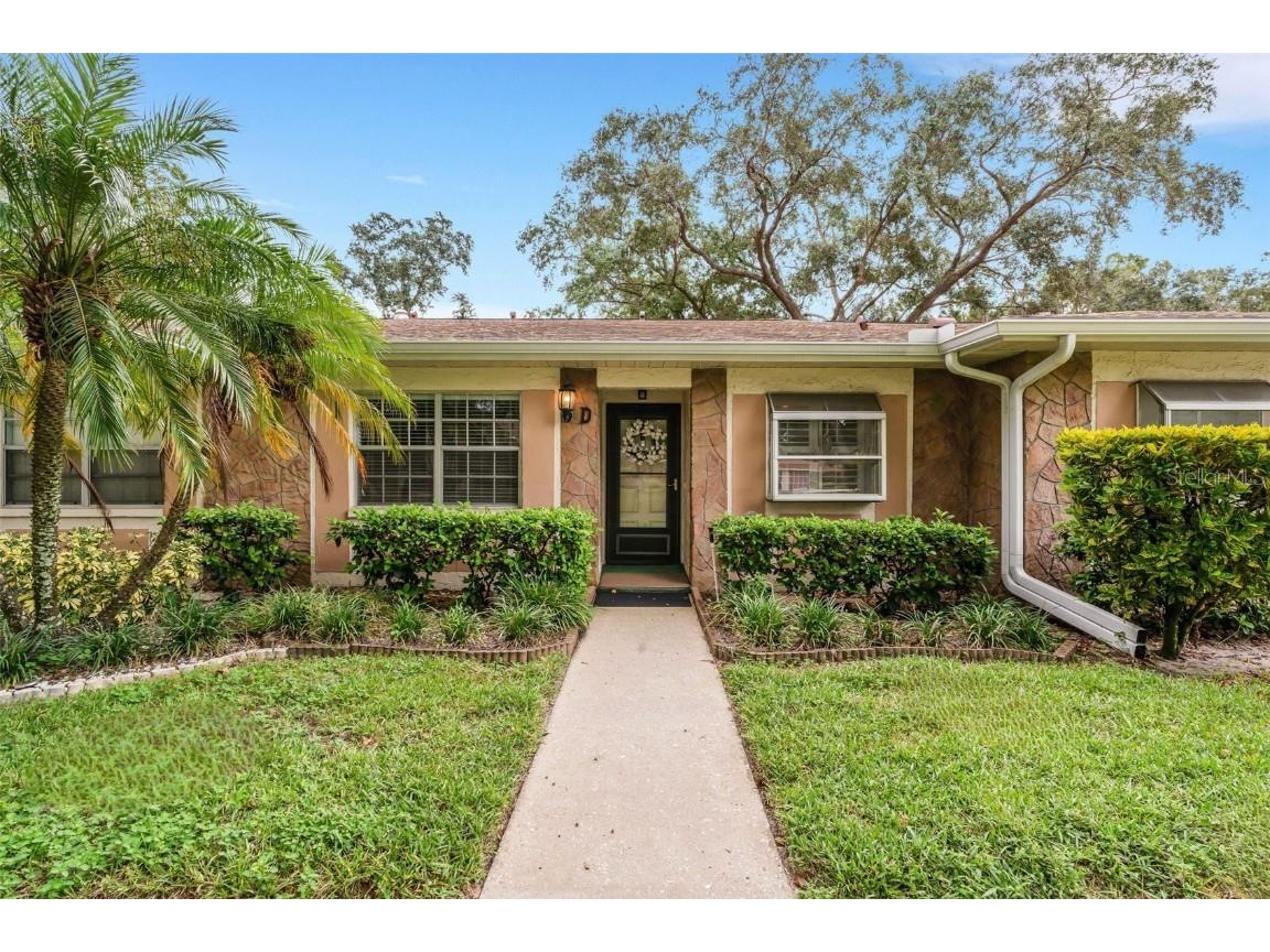 2275 Lark Circle E #D Palm Harbor FL 34684 - LAKE TARPON U8254138 image1