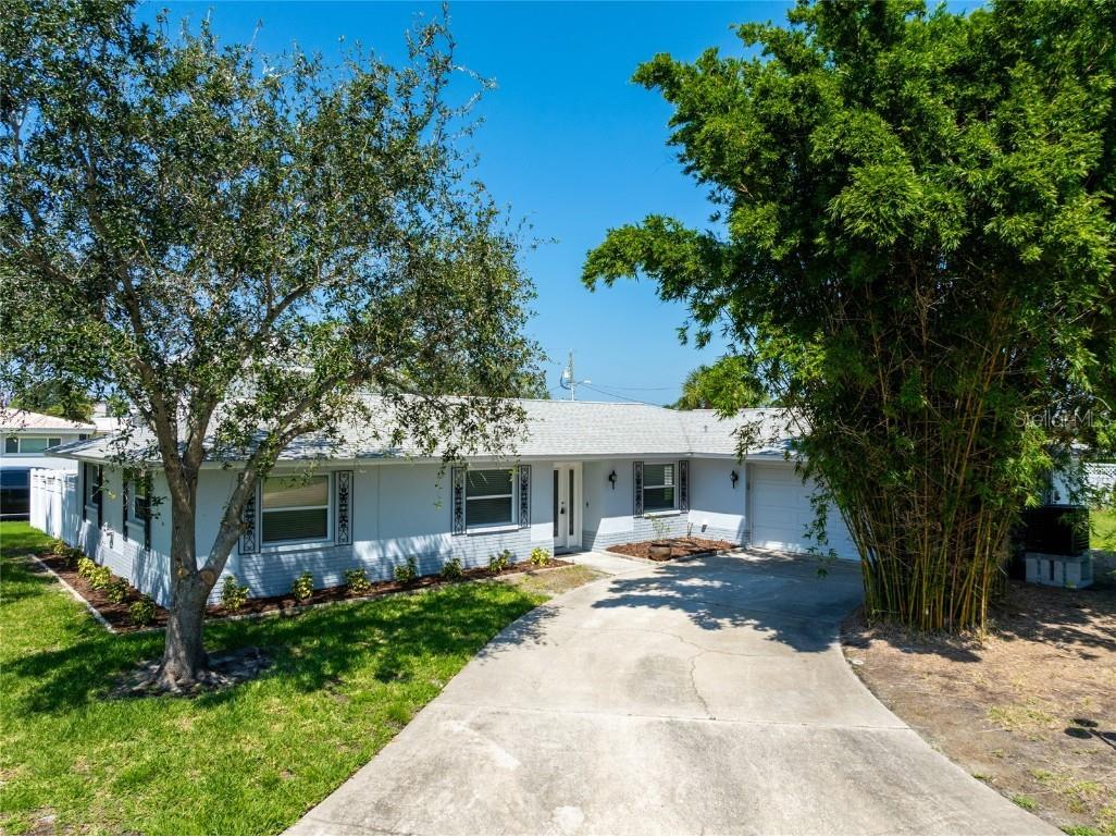 2276 Carolyn Drive Dunedin FL 34698 TB8422741 image1