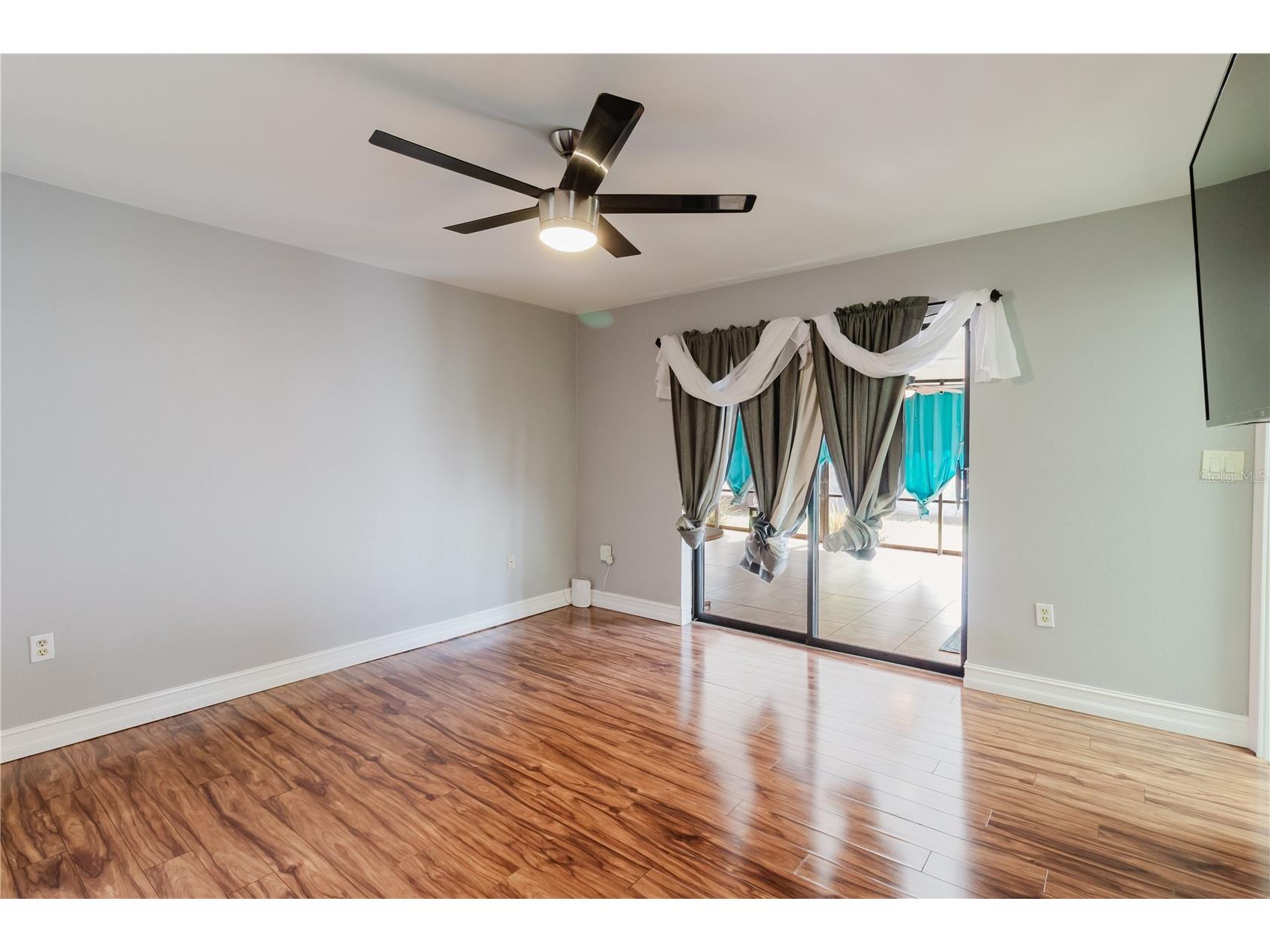 2276 Tamarron Terrace Palm Harbor FL 34683 TB8504878 image25