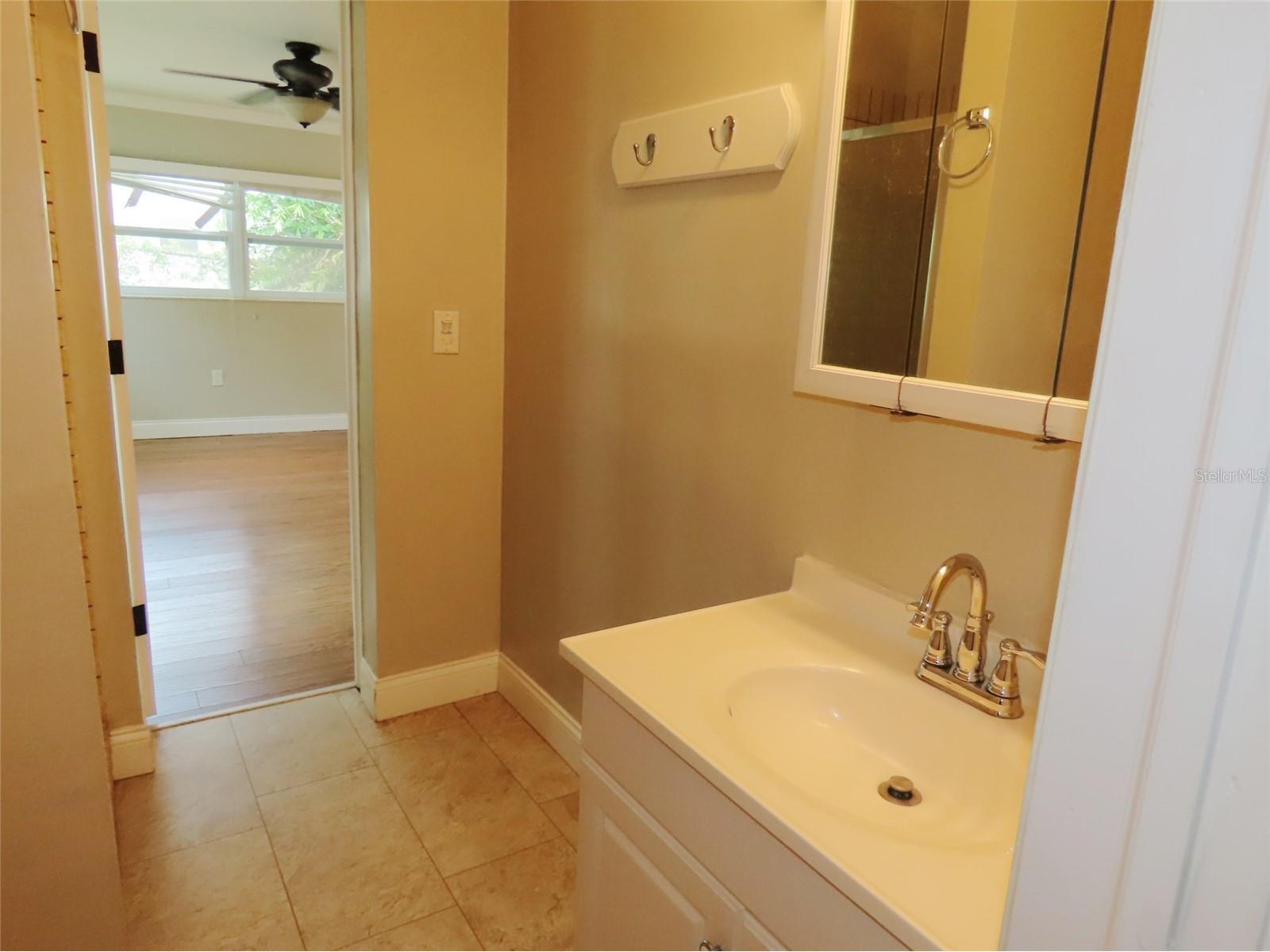 2277 S Lagoon Circle Clearwater FL 33765 TB8506097 image11