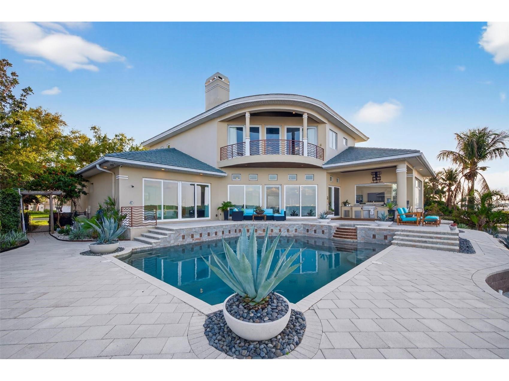 2279 Mermaid Point NE Saint Petersburg FL 33703 - TAMPA BAY TB8486453 image2