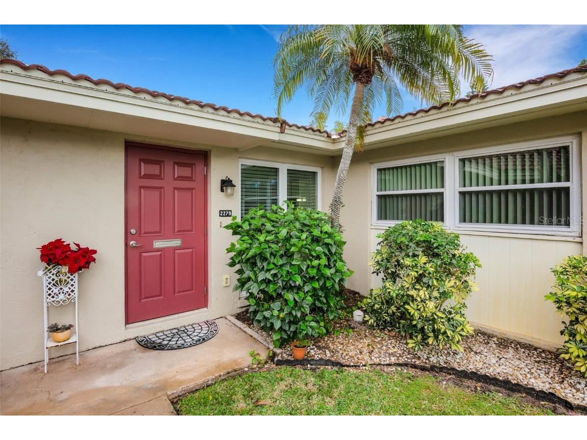 2279 Pueblo Lane #V-43 Sarasota FL 34231 A4594329 image1