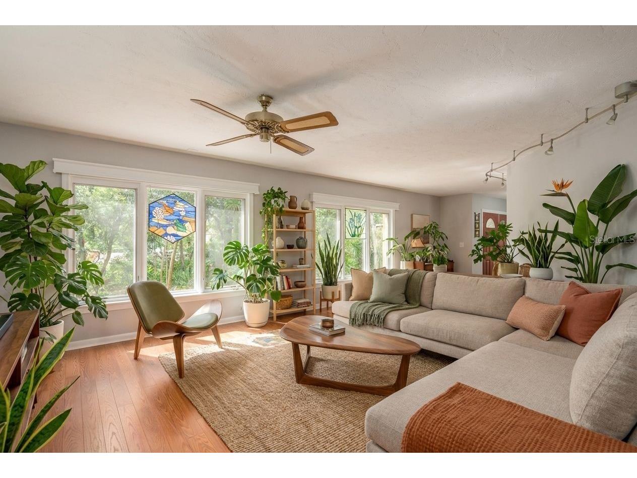 2279 Ranchette Lane Dunedin FL 34698 TB8386283 image2