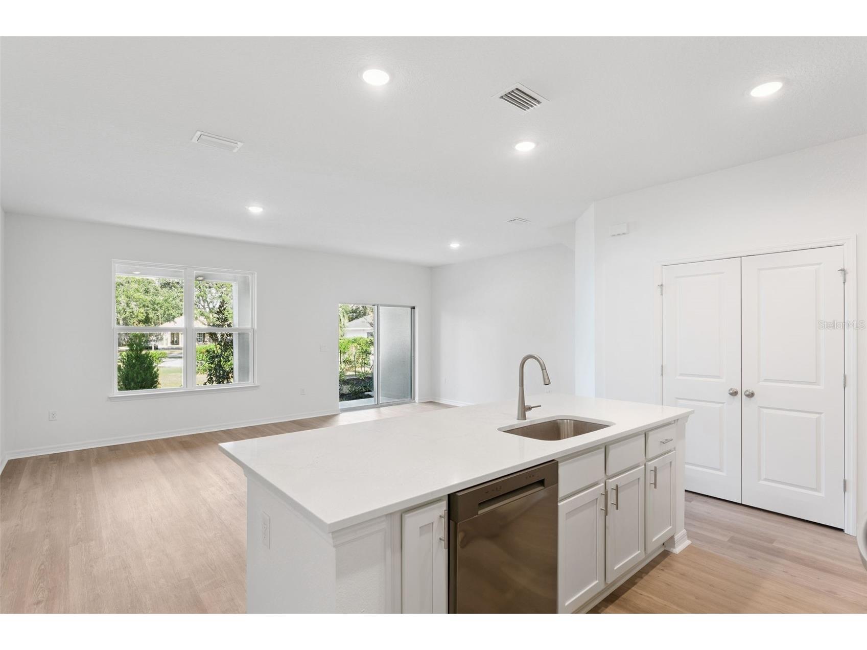 2279 Red Pine Court Eustis FL 32726 W7886376 image21