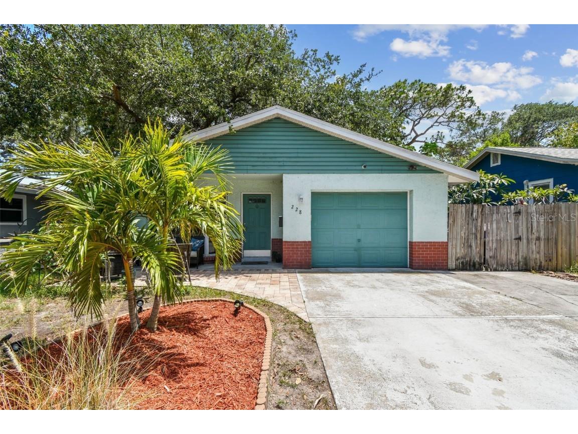 228 41st Avenue N Saint Petersburg FL 33703 U8204019 image1