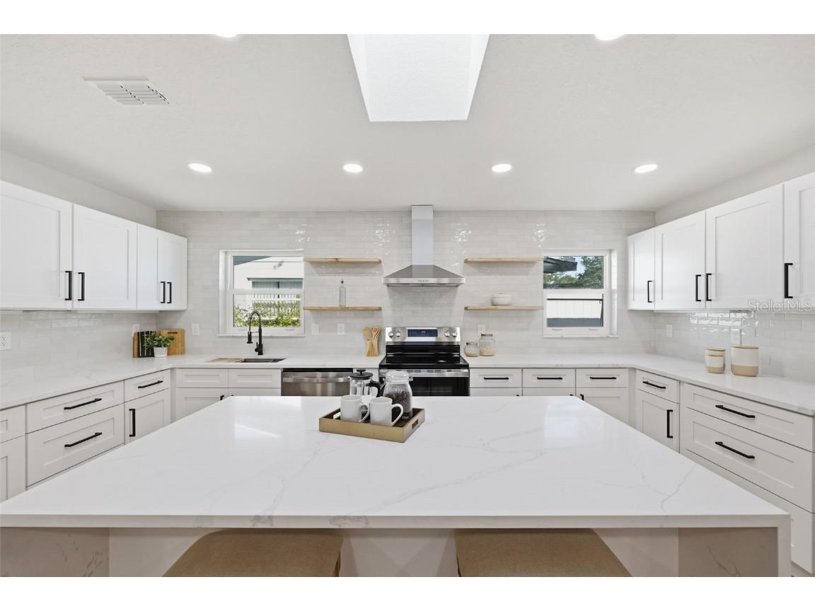 228 87th Avenue NE Saint Petersburg FL 33702 TB8450115 image5