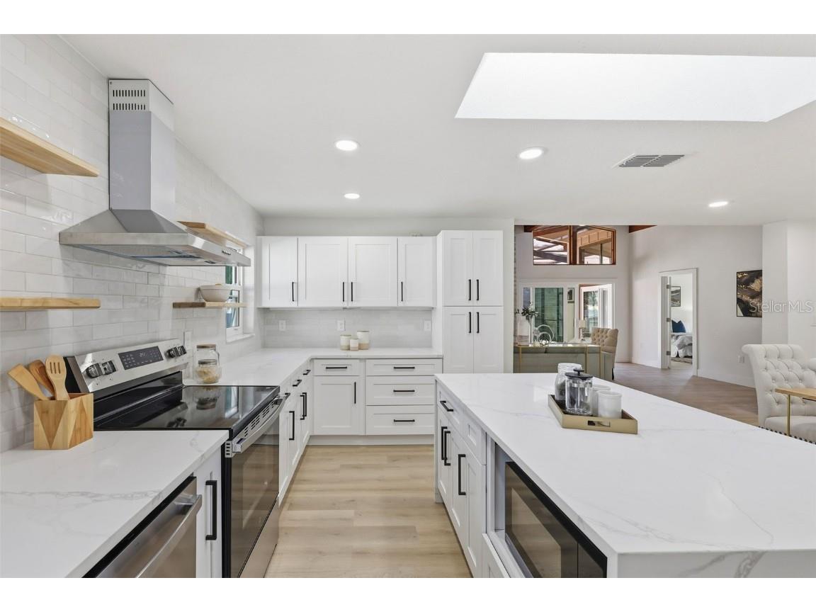 228 87th Avenue NE Saint Petersburg FL 33702 TB8450115 image6