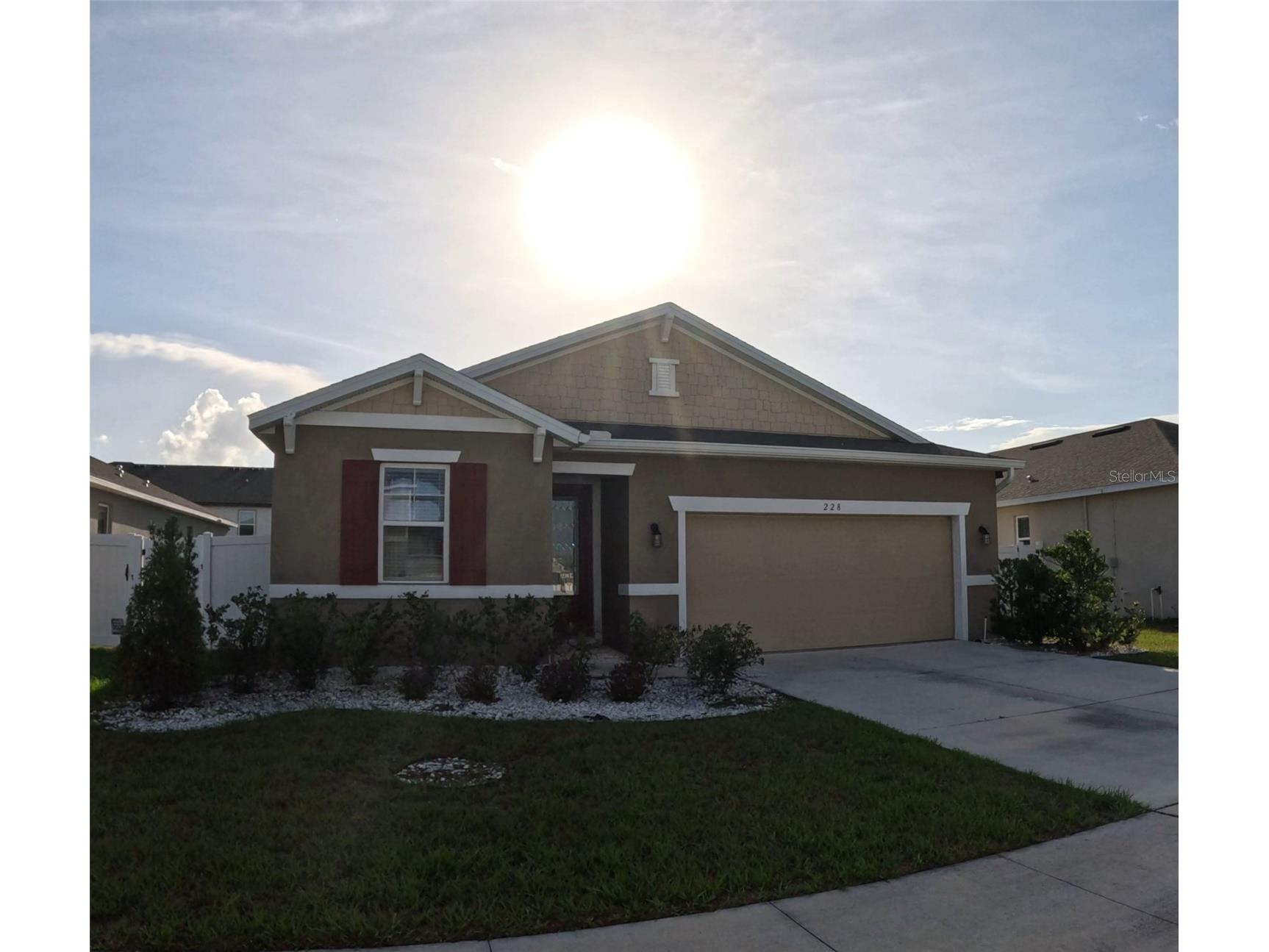 228 Hillcrest Drive Dundee FL 33838 P4938818 image1
