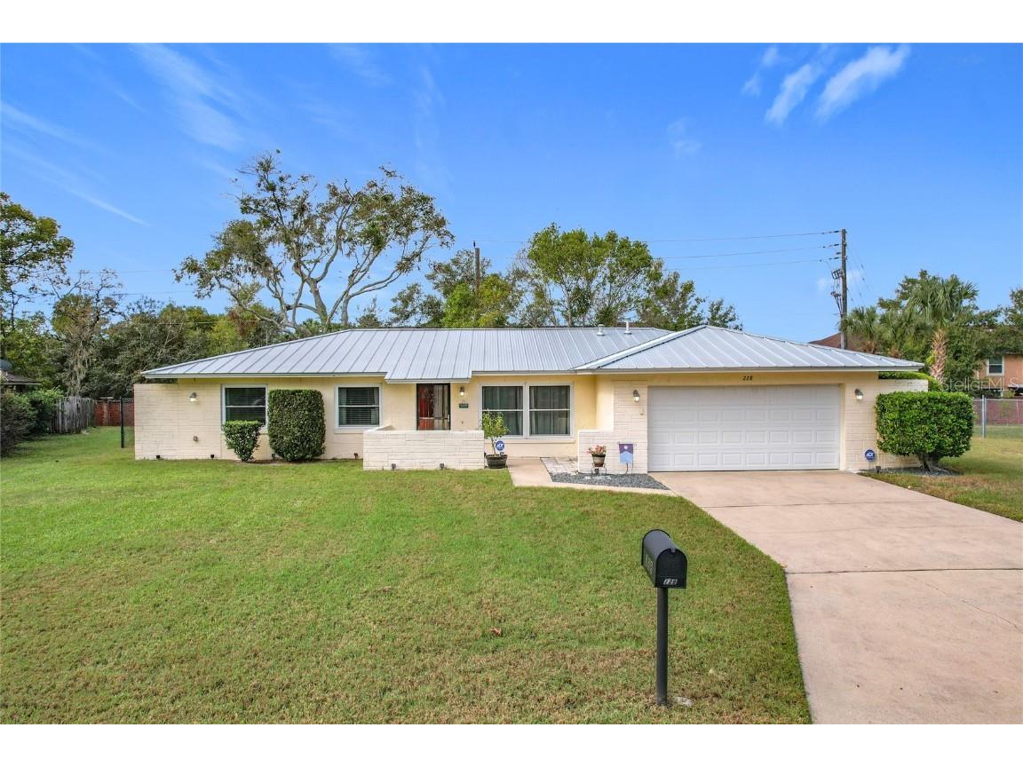 228 Pine Winds Drive Sanford FL 32773 O6258428 image1