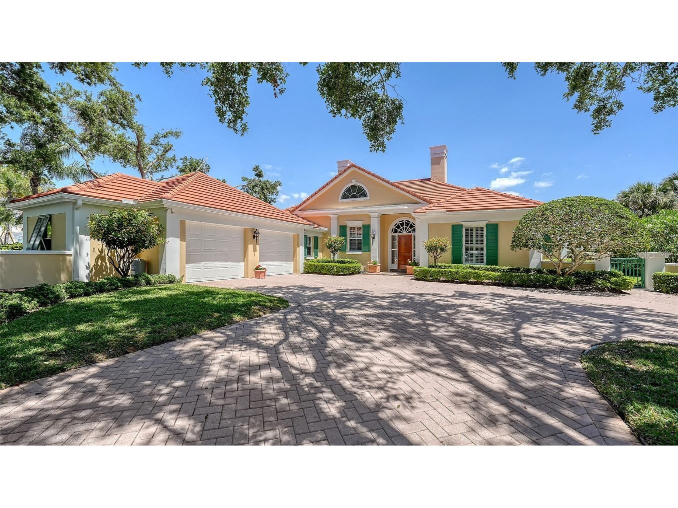 228 Saint James Park Osprey FL 34229 A4666783 image1